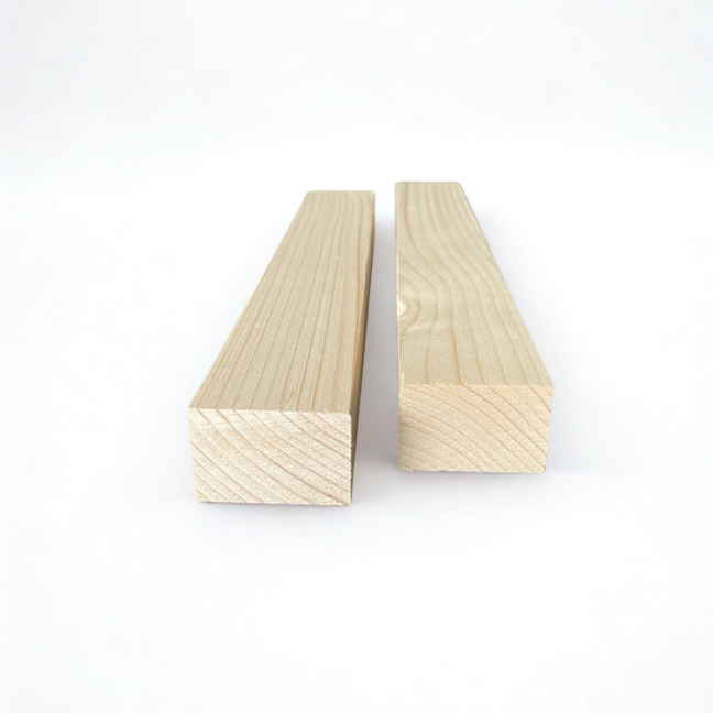 Hranol – 4,5 x 3,5 cm (smrek) - Dĺžka: 4m, Balenie: 4ks